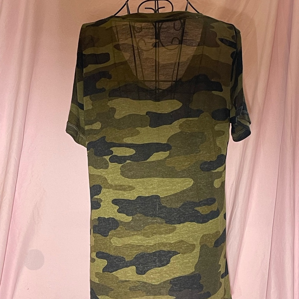Lucky Brand Green Camo V-Neck Tee - Picture 2 of 6